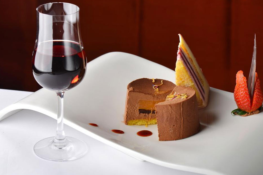 Set up your own “fine dining” at home