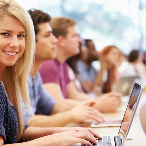 Online CNA Programs – Costs, Duration, and Factors to Consider