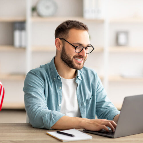 6 Popular Online Jobs in the US and Tips to Find Them